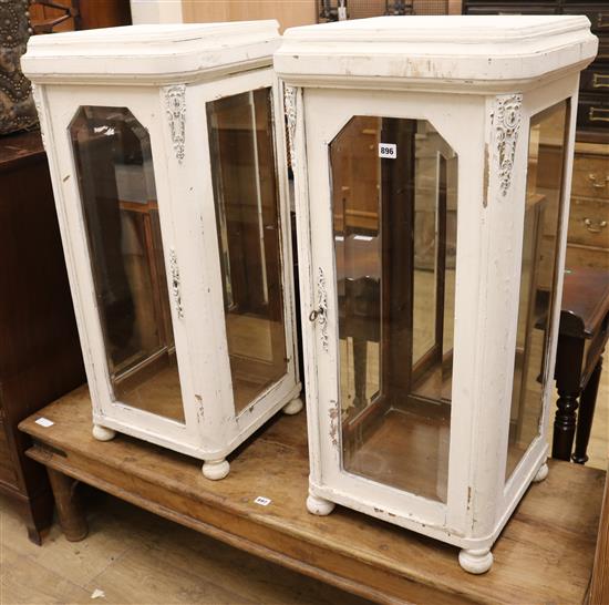 A pair of painted display cabinets W.45cm